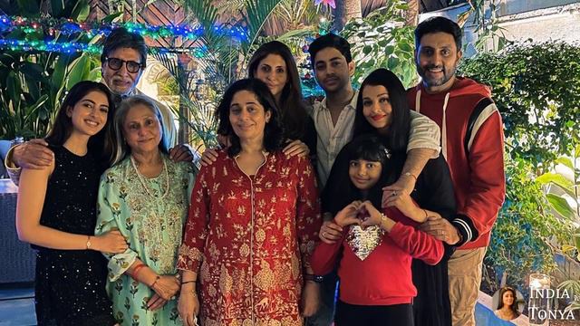 Эти Фотографии ВЗОРВАЛИ Интернет. Внучка Амитабха Баччана сделала пост в Инстаг смотреть онлайн