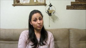 Почему маленький ребенок дергает ручками и ножками, нормально ли это