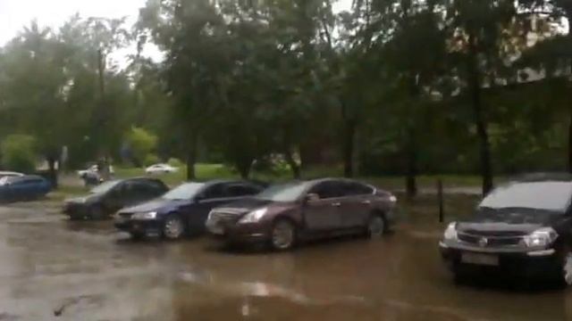 Потоп в Новосибирском Академгородке. Улица Русская. 09.06.15 смотреть онлайн