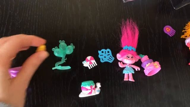 TROLLS POPPY'S PARTY STORY PACK B7351 and TROLLS DJ SUKI B7348 Тролли розочка и диджей звуки смотреть онлайн