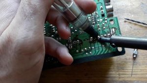 оловоотсос припоя самодельный  шприц ?