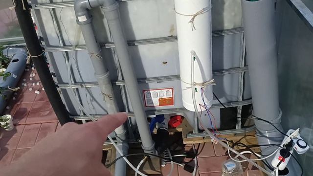 Второй день работы мощного насоса, мощная очистка воды от взвеси, разведение карпов кои, озонатор. смотреть онлайн