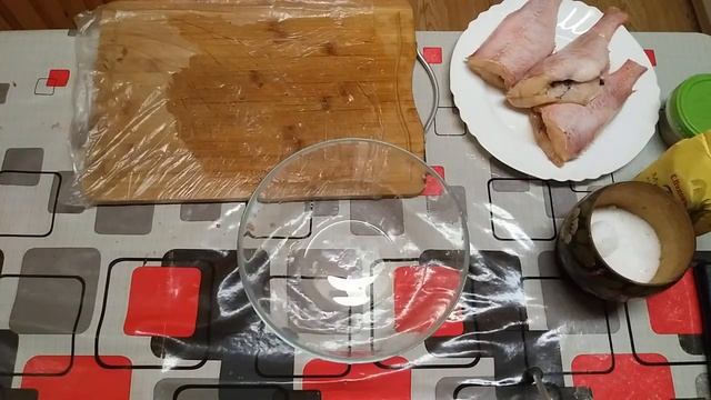 Как легко почистить морской окунь от чешуи и вкусно его пожарить