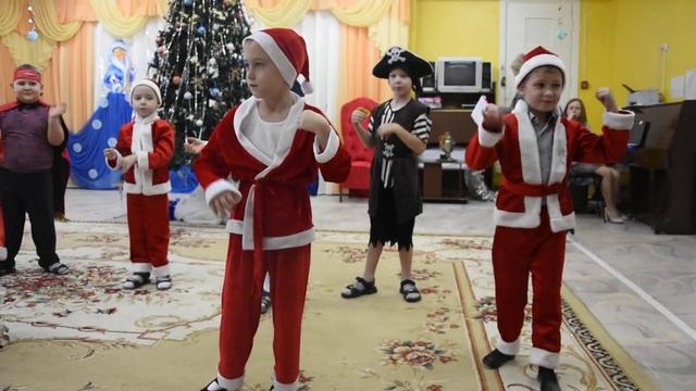 Елка в Колоске (1).mp4 смотреть онлайн