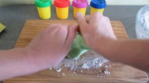 Как сделать тесто для лепки, пластилин Play Doh в домашних условиях  How to make Play Doh at hom