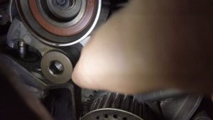 Toyota Chaser JZX100 замена маслосъемных колпачков.