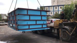 Погрузка бассейна из полипропилена с каркасом.