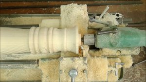 Красивая фигурная ножка на токарном станке 2