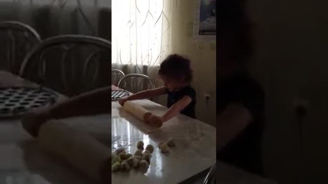 Внучка помогает!!!