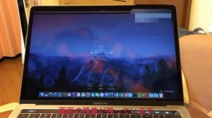 13インチMacBook Pro（Late 2016）で発生した液晶不良