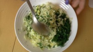 Мясной рулет из свинины с начинкой 3 ингредиента