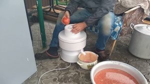 Томатный сок из помидоров на соковыжималке "Салют"