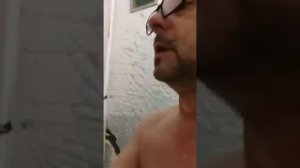 как снять краску со стен в ванной