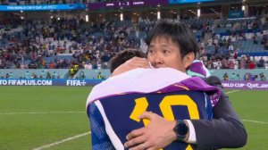 Japan manager Hajime Moriyasu consoles an emotional Hiroki Sakai after Japan's knockout stage exit🇯