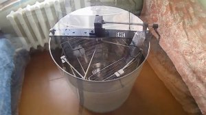 Медогонка 4-рамочная, кассетная, ручная, Basic Lyson