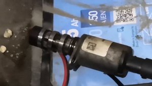 Веста1.8 робот. Клапан электромагнитный регулировки фаз газораспределения.