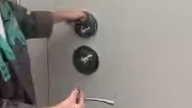 Hansgrohe технический совет как очистить сетчатый фильтр перед ручным душем смотреть онлайн