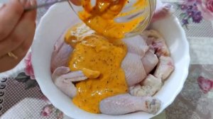 вкуснейшая запеченная курица в духовке с шикарным маринадом ! как запечь курицу в духовке вкусно.