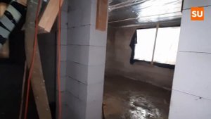 Утепляем чердачное перекрытие пеной ППУ и заканчиваем кровлю в Истре
