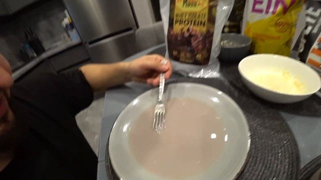 ПРОВЕРЯЮ КАЧЕСТВО ДЕШЕВОГО ПРОТЕИНА из Wildberries | Максим Горносталь