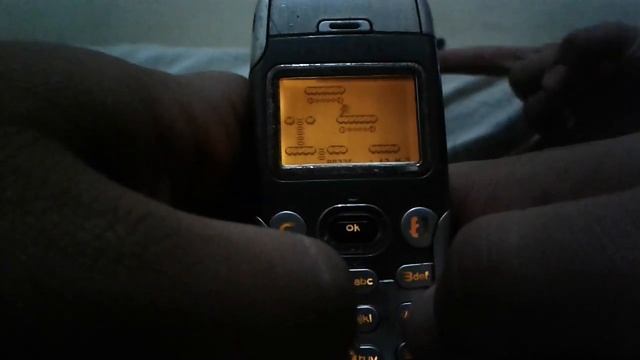 Juego "Run-Run" del Alcatel 331a смотреть онлайн