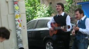 Уно-уно-уно, ун моменто