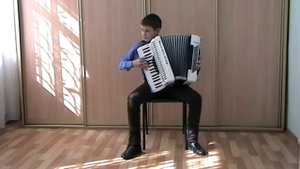 С Бредис Папин автомобиль