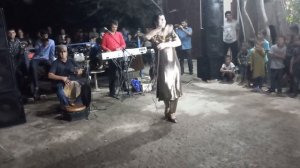 Гурухи Кабутарон туй дар дехаи Тут-и нохияи Абдурахмони Чоми.