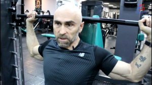 ОПАСНАЯ техника для ЖИМА  из-за головы от Папы Смита