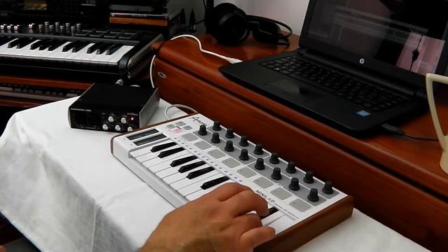 Arturia MiniLab Presonus Audiobox Korg X3R Native Instruments Pro53 Superteclados.com by VICHERVAL смотреть онлайн