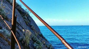 Крым 2023?Симеиз с высоты птичьего полёта ?в пещере живут отдыхающие?