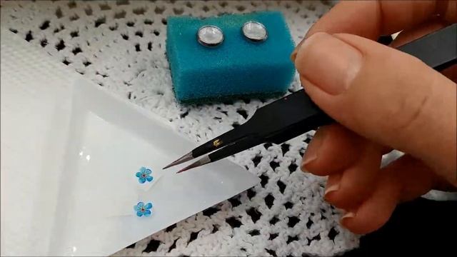 Серёжки с цветочками или учимся работать со слайдерами ;) (мастер-класс с УФ смолой)