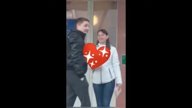 Любовь Окрыляет и через 15 лет совместной жизни с замечательными детишками.