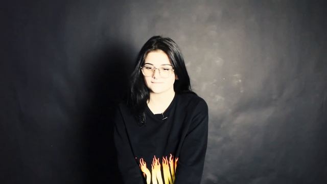 ТАТУИРОВАННАЯ модель смотреть онлайн