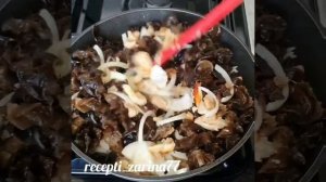 Салат китайский с древесными грибами