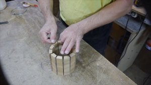 Сувенирная пивная кружка из дерева. Mug made of wood.