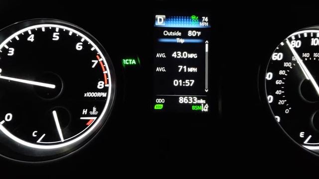 2018 Toyota camry Le premium MPG смотреть онлайн