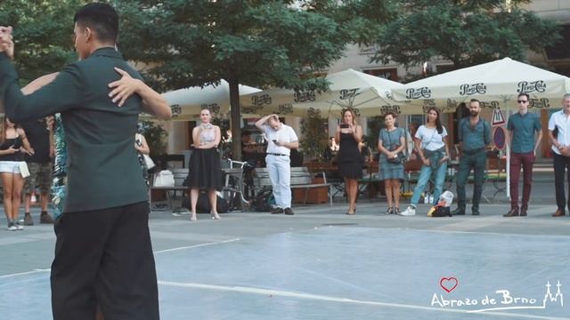 Steky and Joel - calm tango in Brno during Festivalito Un Abrazo de Brno 2018 смотреть онлайн
