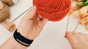 Полезные советы для начинающих вязальщиц. Как достать нить из середины мотка.