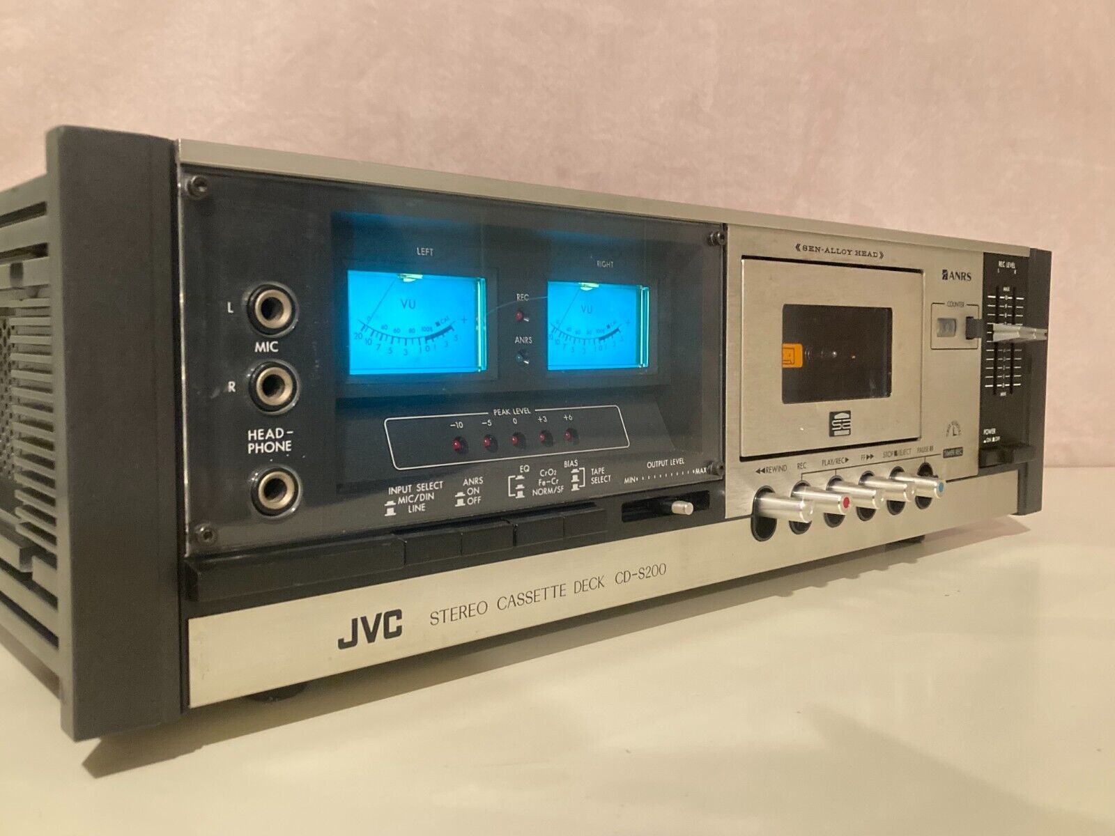 Винтажная кассетная дека JVC CD-S200U (сделано в Японии)-1976 по 1980 год