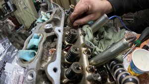 Toyota Sequoia 5.7 3ur-fe Сальники клапанов
