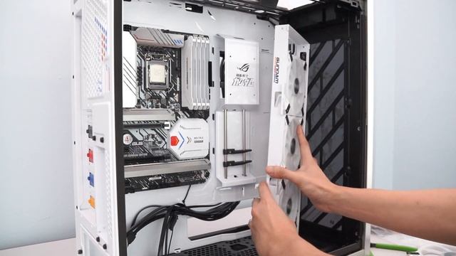 Asus ROG X Gundam PC Build [Time Lapse] смотреть онлайн