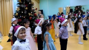 Новогодняя песня «Как красива наша елка» ? Новогодний Утренник в Детском Саду
