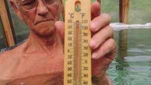 Капитальный бассейн в теплице обогревается от солнца до 30 + градусов уже 8 лет.