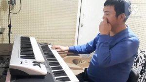 #Издеп#келем#ош#бишкек#ыр#видео#  Орозбек Сапаровдун ырларын Ямахада жандуу аткарды.