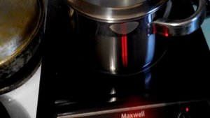 Индукционная плита