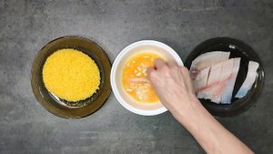 Рыба в панировке с соусом терияки