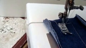 Electric Singer Sewing Machine  Model 9217 See Video