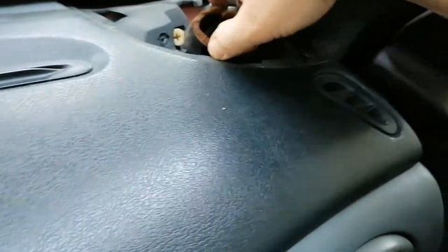 Renault Megane Remove Dashboard and fix Radio Displlay Light смотреть онлайн