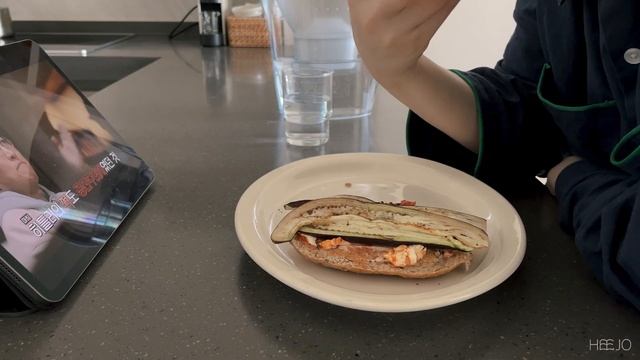 아이폰VLOG/부지런한 일상. 눈썹문신제거. 요즘 꽂힌 음식들. смотреть онлайн